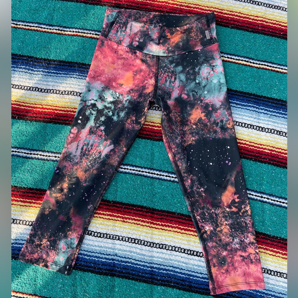 Nebula Cropped Yoga Pants - Size S